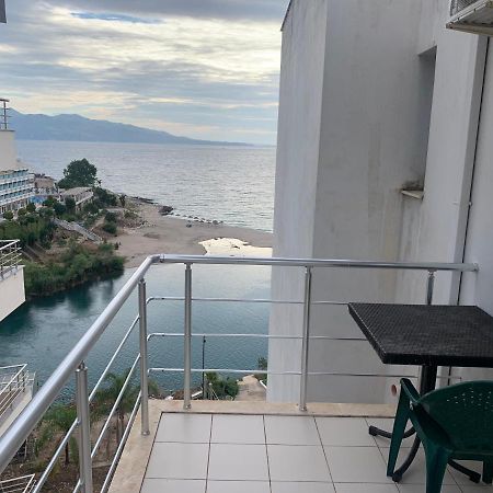 סרנדה Adriatik Apartaments מראה חיצוני תמונה