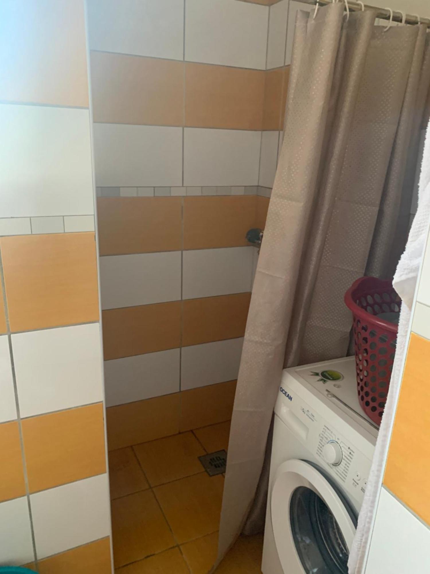 סרנדה Adriatik Apartaments מראה חיצוני תמונה