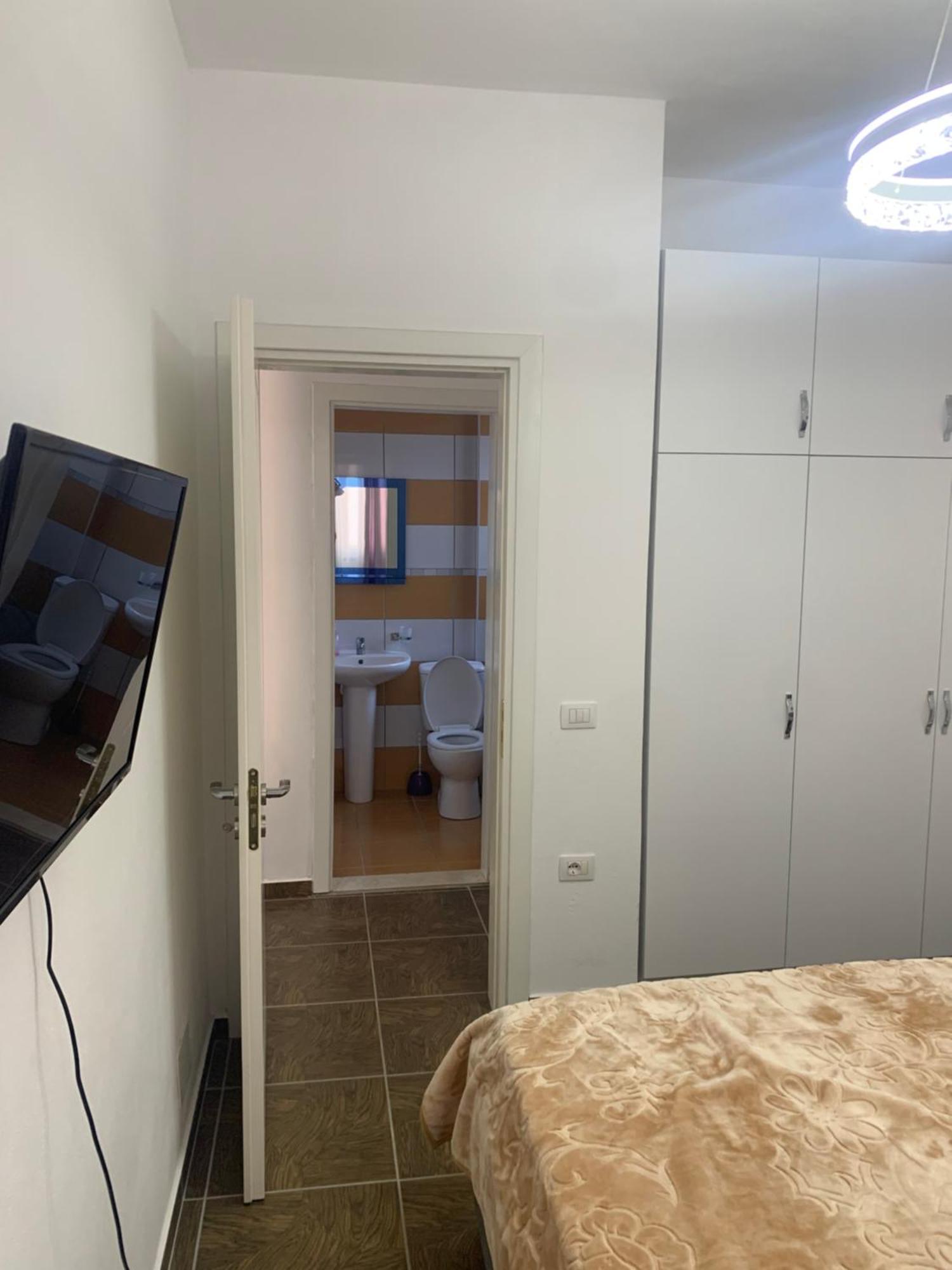 סרנדה Adriatik Apartaments מראה חיצוני תמונה