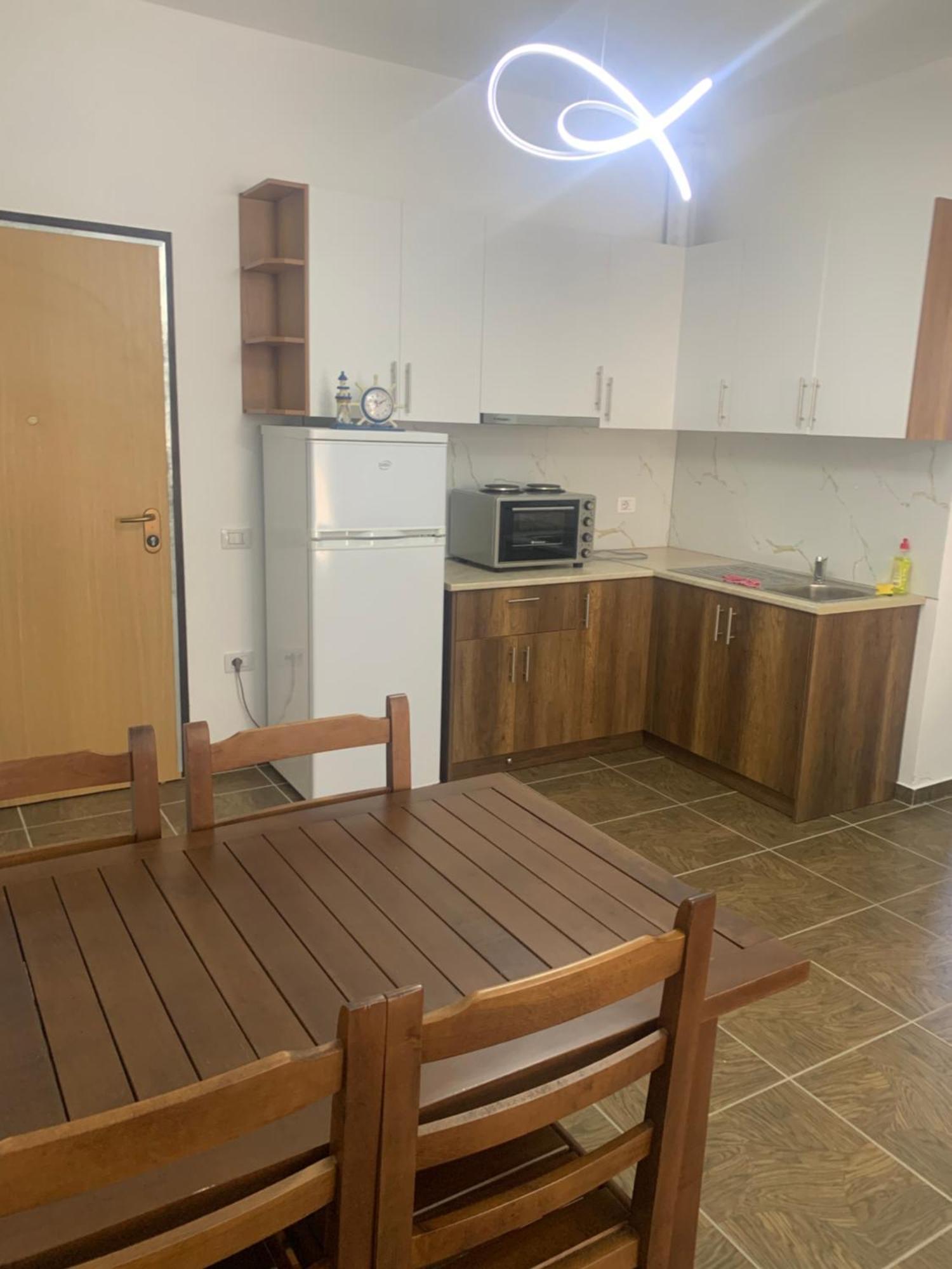 סרנדה Adriatik Apartaments מראה חיצוני תמונה