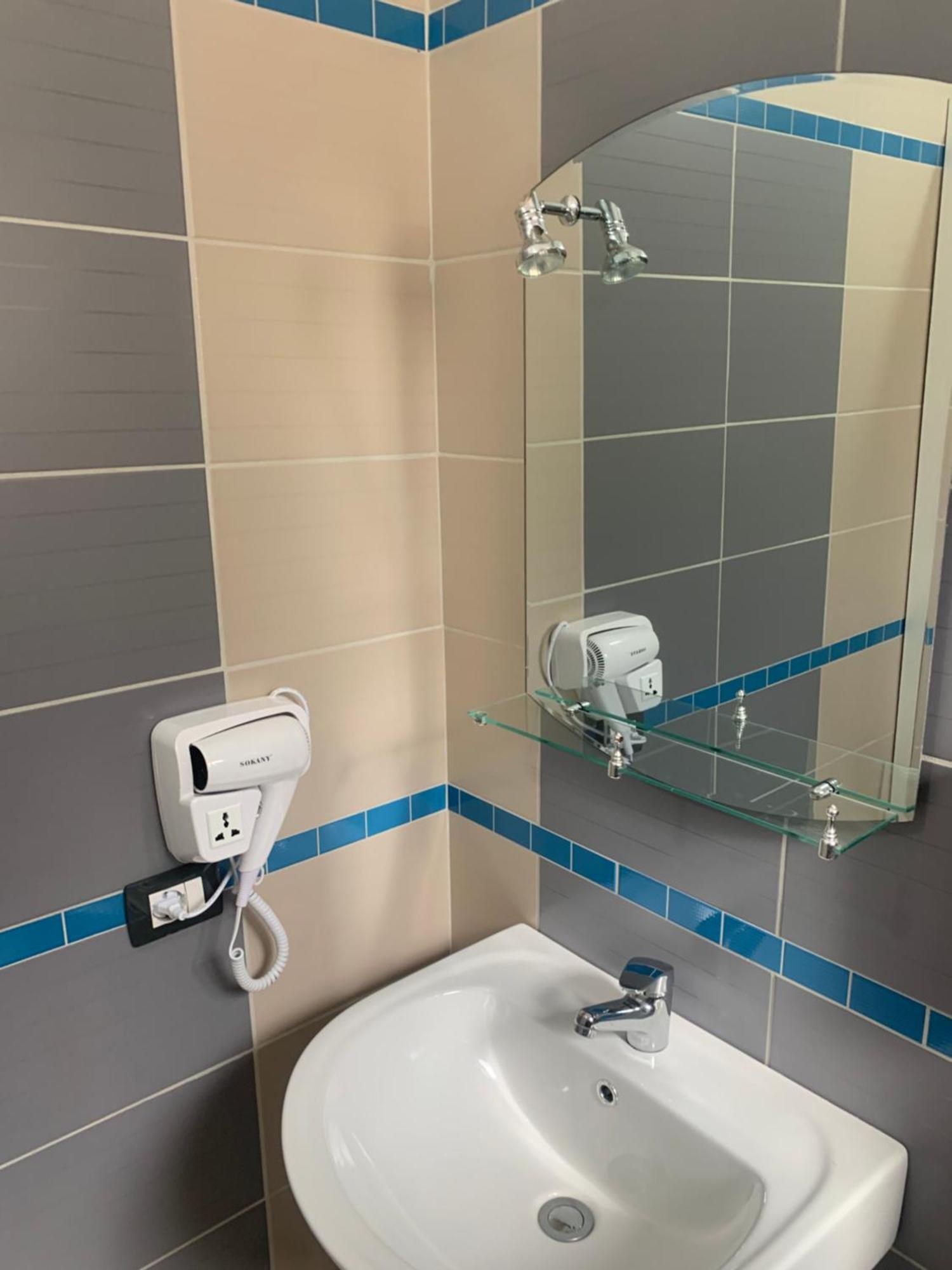 סרנדה Adriatik Apartaments מראה חיצוני תמונה