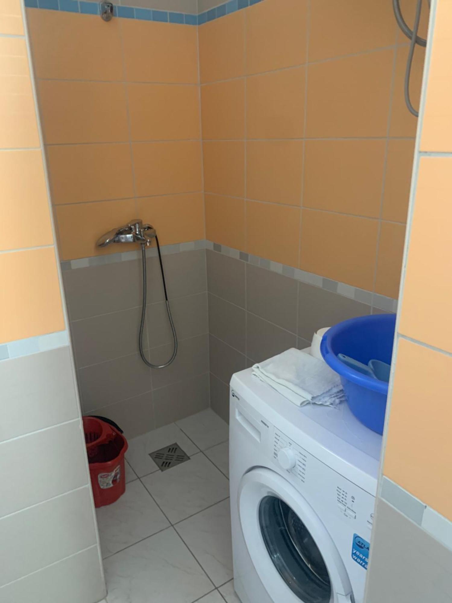 סרנדה Adriatik Apartaments מראה חיצוני תמונה