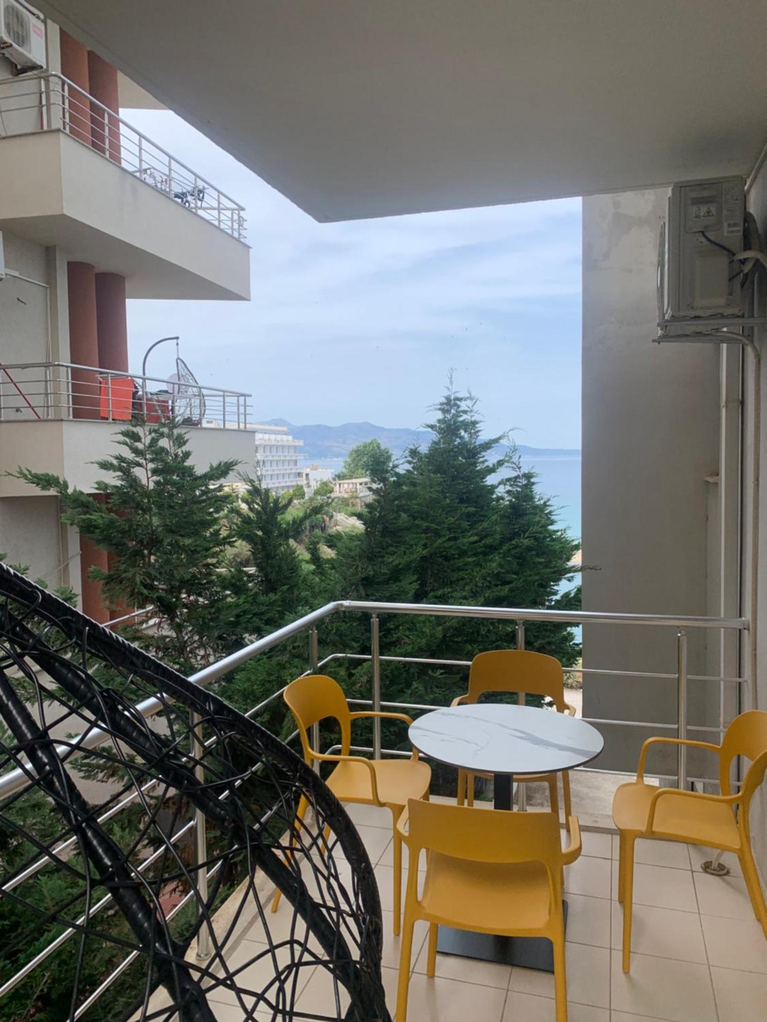 סרנדה Adriatik Apartaments מראה חיצוני תמונה