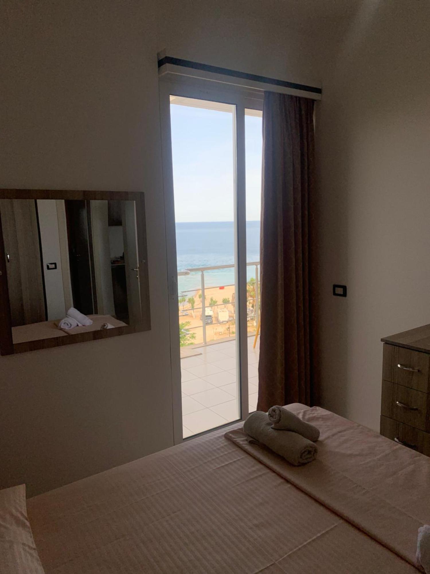 סרנדה Adriatik Apartaments מראה חיצוני תמונה